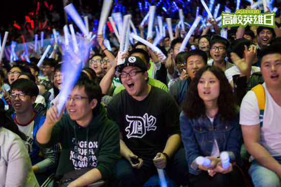 【观点】成都AG超玩会秋季赛回顾，“光之轮换”，既是优势也是隐患